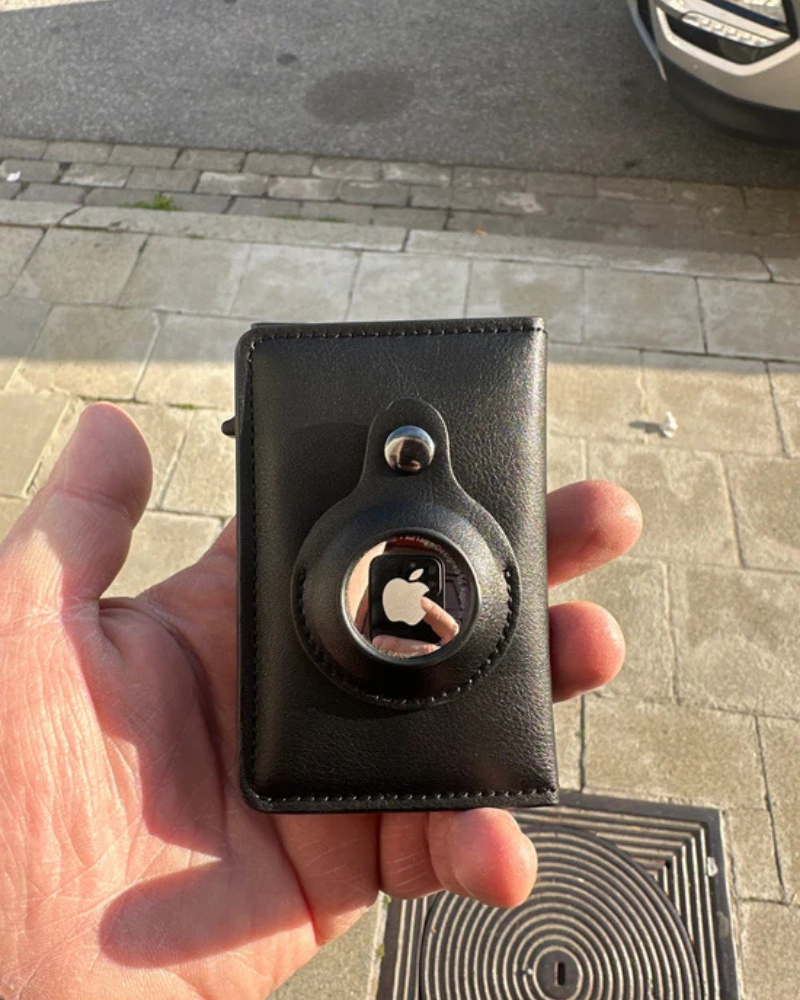 Review by Julian Meyer